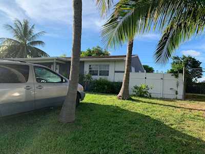 153 SE 31st Avenue Boynton Beach, FL 33435
