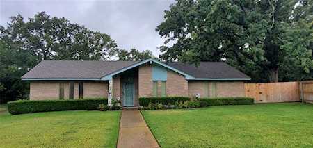 15 Post Oak Trail Greenville, TX 75402
