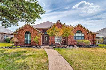 2104 Alto Avenue Carrollton, TX 75007