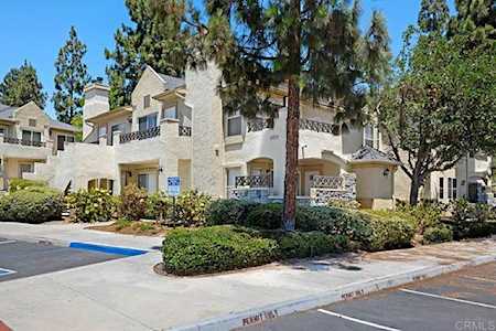 2071 Lakeridge Circle #104 Chula Vista, CA 91913