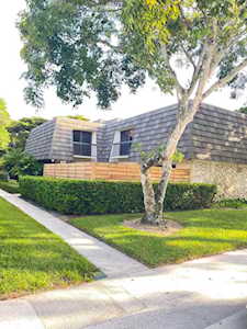105 1st Terrace Palm Beach Gardens, FL 33418