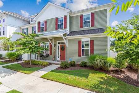 206 Fishers Ct Hampton, VA 23666