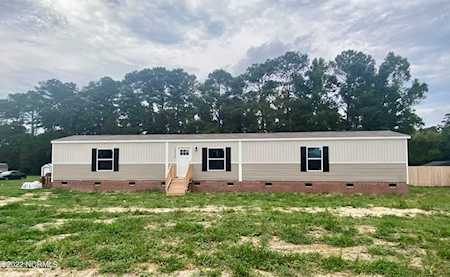 2326 Pleasant Grove Church Road Bladenboro, NC 28320