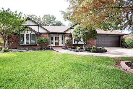 721 Glenhaven Drive Hurst, TX 76054