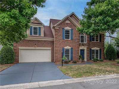 10427 Pullengreen Dr Charlotte, NC 28277