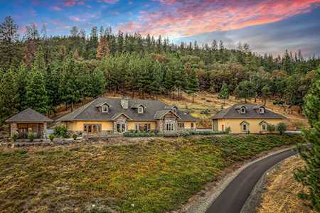 4057 Livingston Rd Central Point, OR 97502