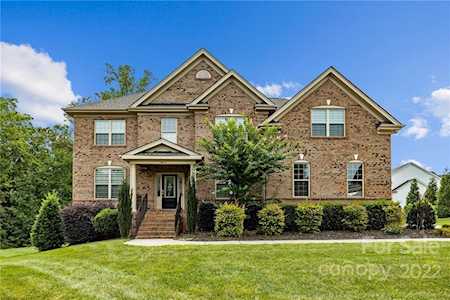 1076 Lake Forest Dr Weddington, NC 28104