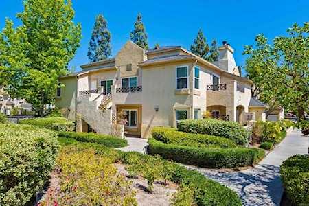 2067 Lakeridge Circle #101 Chula Vista, CA 91913