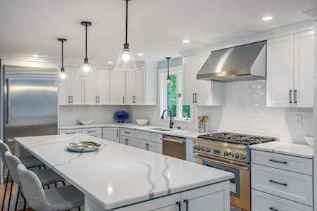4 Turkey Hill Road Newburyport, MA 01950