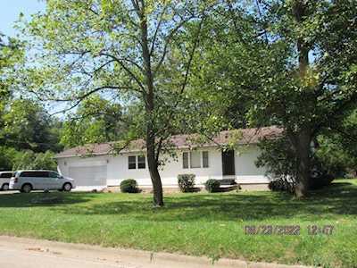 1214 Brillhart Avenue Kendallville, IN 46755