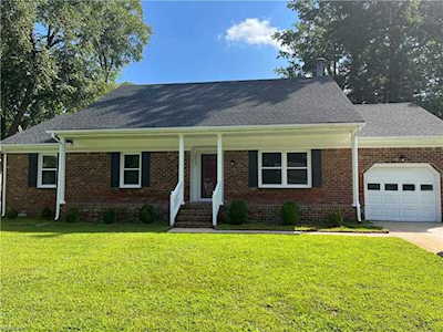 3009 Dogwood Terrace Chesapeake, VA 23321