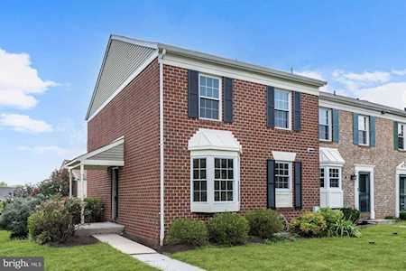 1 Longmont Ct Cockeysville, MD 21030