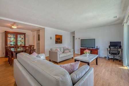 118 Oak Ln #6 Brockton, MA 02301