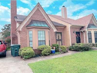 5819 Grassy Valley Dr Memphis, TN 38141