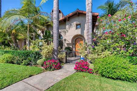 3307 Clay Newport Beach, CA 92663