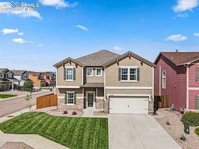 6176 Farmstead Place Colorado Springs, CO 80925