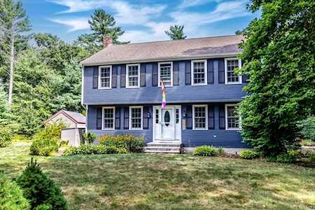 68 Bow St Carver, MA 02330
