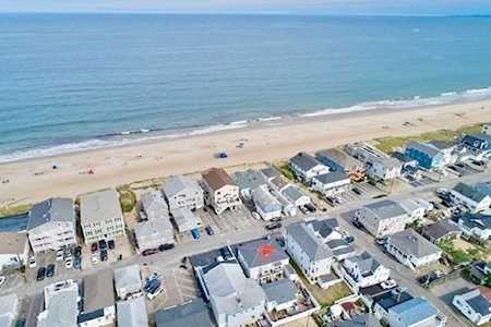 56 Atlantic Ave #4 Salisbury, MA 01952