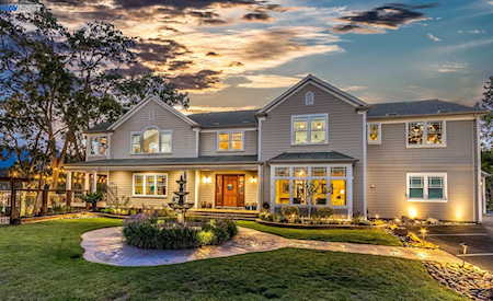 582 Happy Valley Rd Pleasanton, CA 94566