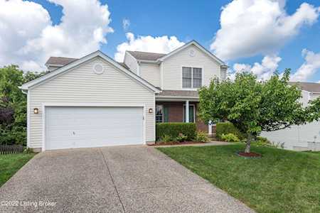6730 Bluffview Cir Louisville, KY 40299