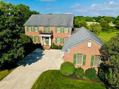 13679 Violet Meadows Boulevard Pickerington, OH 43147