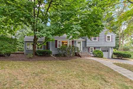24 Downing St Norwood, MA 02062