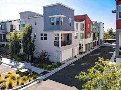 127 Fable Irvine, CA 92618