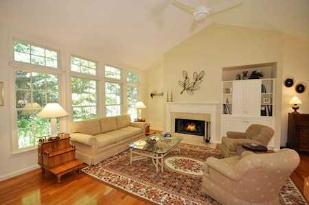 4 Pheasant Lane #4 Bedford, MA 01730