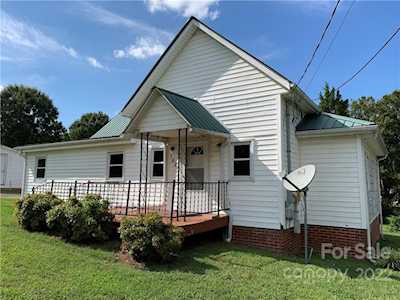 702 Furr St Albemarle, NC 28001