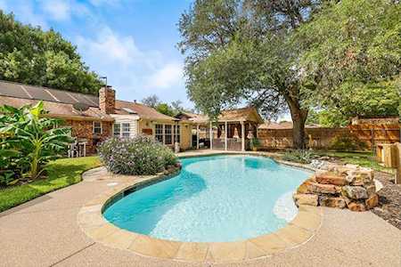732 Springhill Drive Hurst, TX 76054
