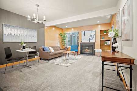 3025 127th Place SE #L21 Bellevue, WA 98005
