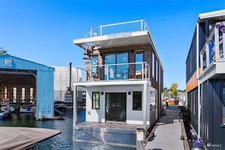2309 N Northlake Way #2 Seattle, WA 98103