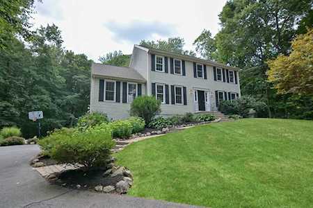 160 Ash St Hopkinton, MA 01748