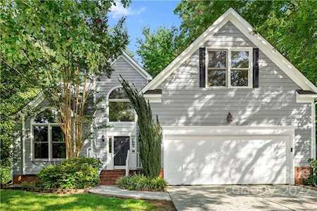 17218 Shadow Bark Dr Cornelius, NC 28031