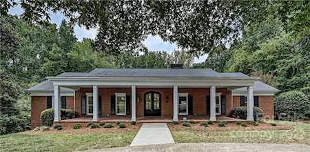 3752 Larkston Dr Charlotte, NC 28226