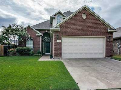 8709 Sunset Trace Drive Fort Worth, TX 76244