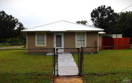 3901 W Moreno St Pensacola, FL 32505