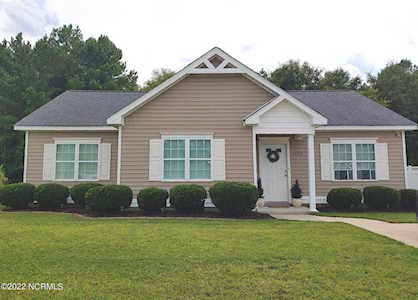 1331 Echo Lake Lane Rocky Mount, NC 27803