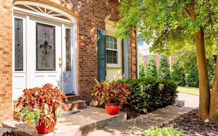2805 Weissinger Rd Louisville, KY 40241