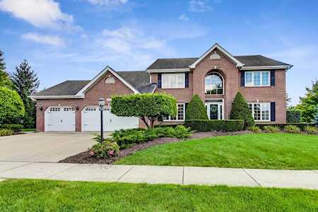 26 W Connacht Rd Lemont, IL 60439