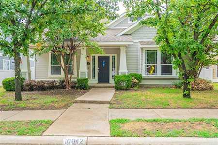 10042 Pinecrest Drive Providence Village, TX 76227