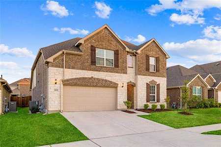 1033 Twisting Ridge Terrace Fort Worth, TX 76052
