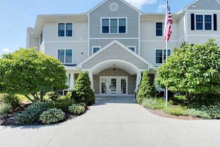 7 Crescent Way #306 Sturbridge, MA 01518