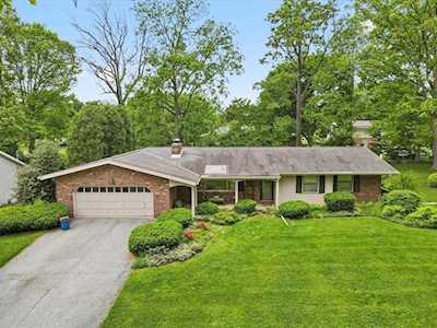 1381 Stafore Dr Bethlehem, PA 18017
