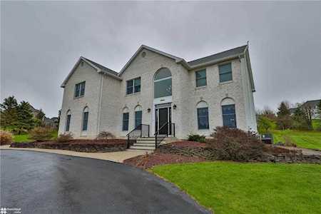 5202 Rosewood Dr Center Valley, PA 18034