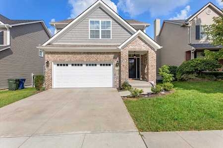 621 Estrella Dr Lexington, KY 40511