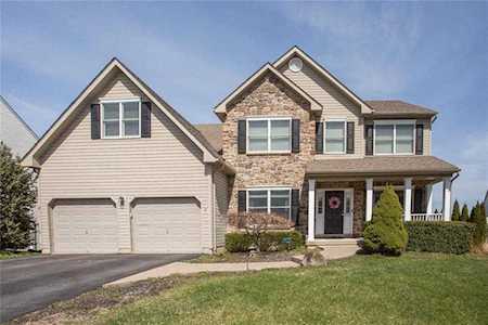 2134 Eagles Landing Dr Nazareth, PA 18064