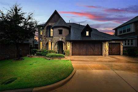 606 Camden Court Euless, TX 76039