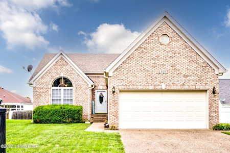 9314 Pinto Ct Fairdale, KY 40118