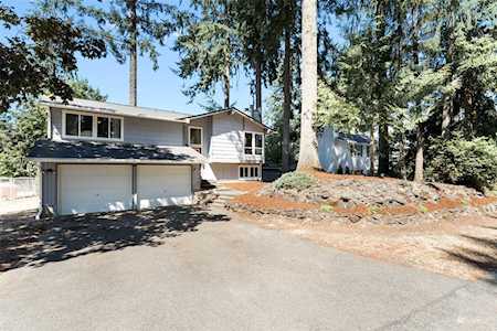 3137 SE La Linda Ct Port Orchard, WA 98366